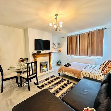 Victoria Family Apartment In Central לונדון מראה חיצוני תמונה