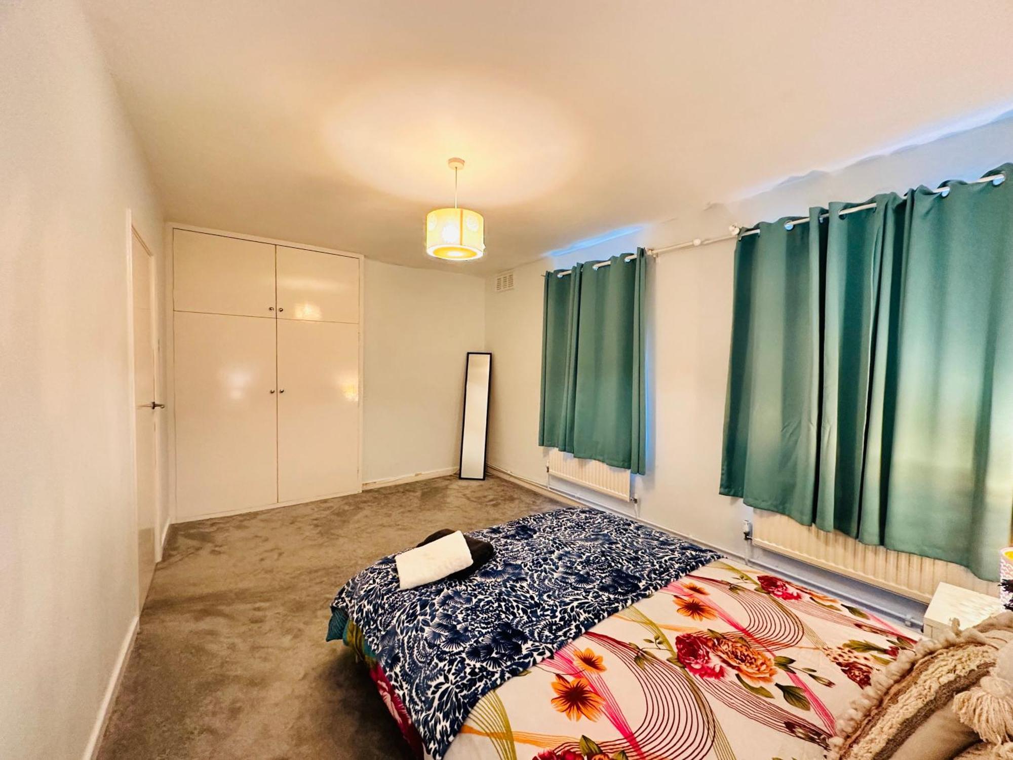 Victoria Family Apartment In Central לונדון מראה חיצוני תמונה
